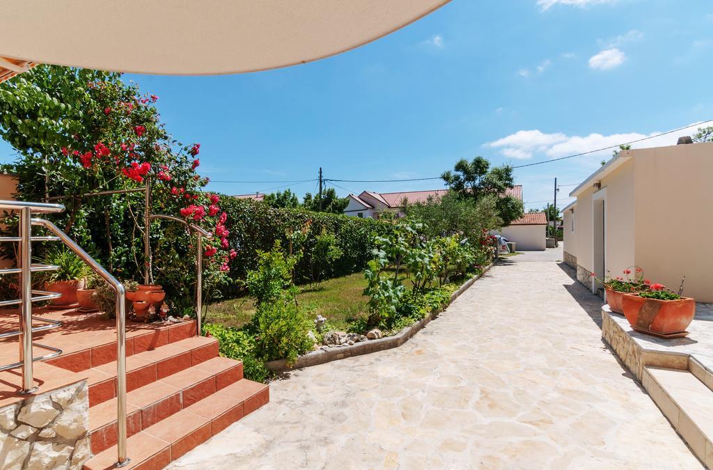 Apartments Jadranka Privlaka  Luaran gambar