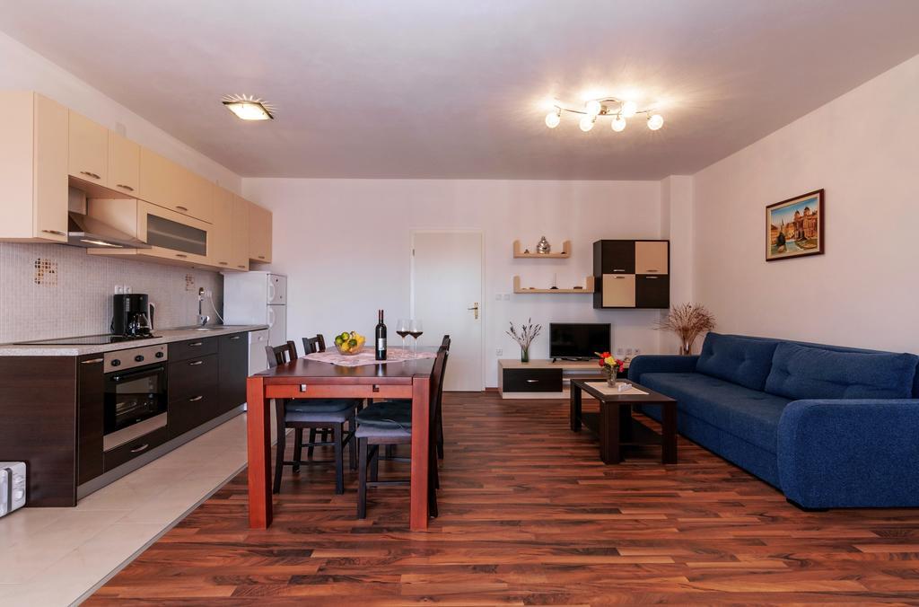 Apartments Jadranka Privlaka  Luaran gambar