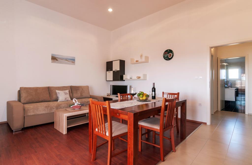 Apartments Jadranka Privlaka  Luaran gambar